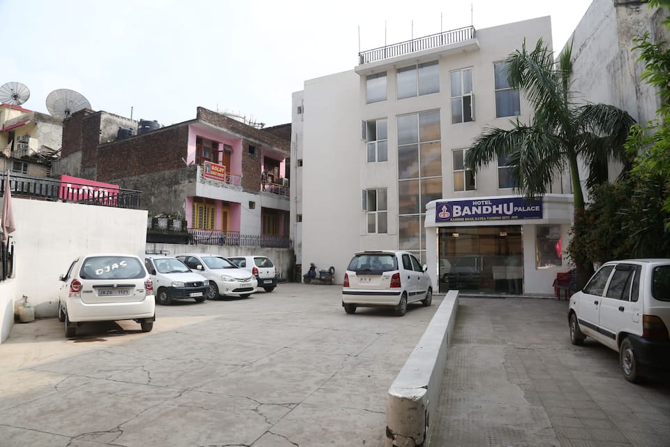 Hotel Bandhu Palace